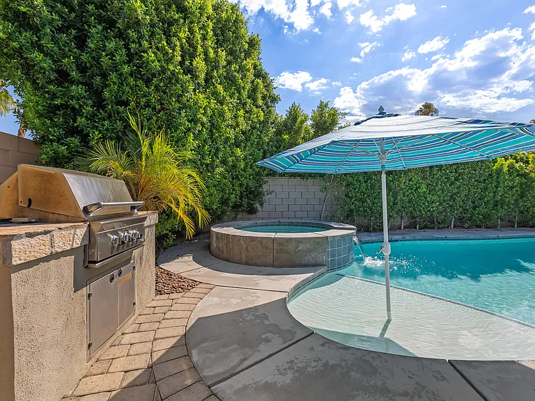 2197 E Belding Dr — Photo 35