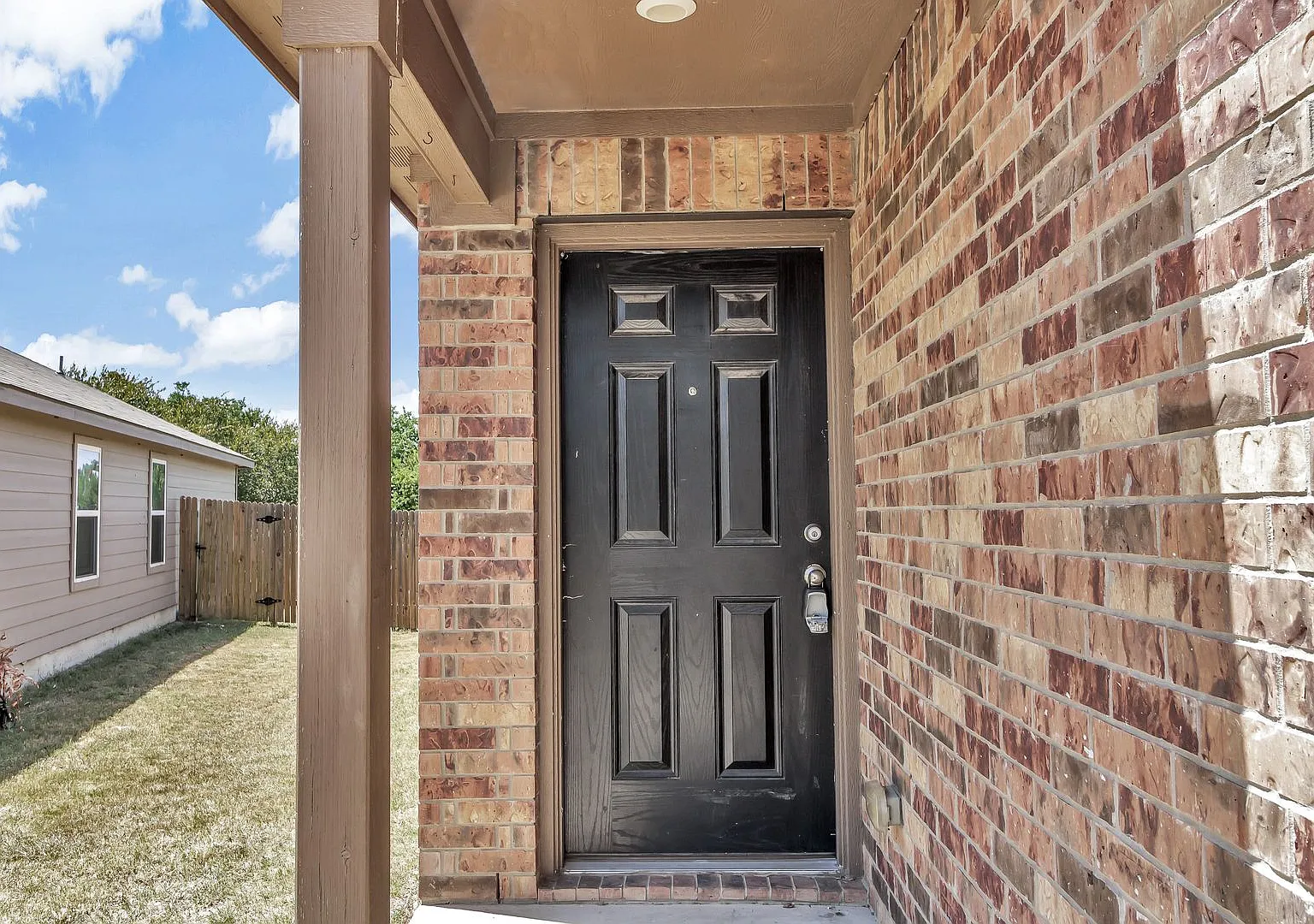 Ready for Move in! 337 Crescent Park — Photo 4