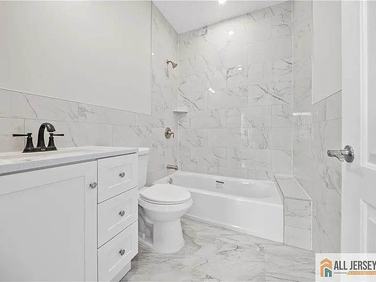 7 Mount Pleasant Ave — Photo 33