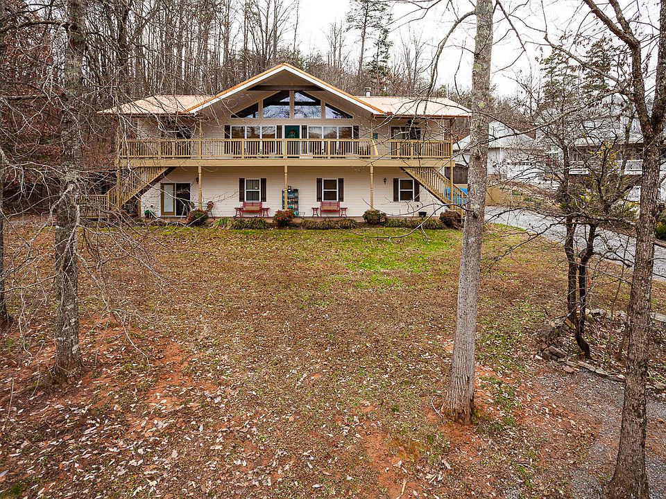 1st image of 198 Pine Loop Dr