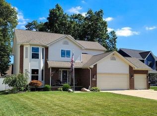 15156 Oak Valley Ln, Monroe, MI 48161
