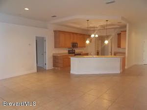 4th image of 2017 Auburn Lakes Dr