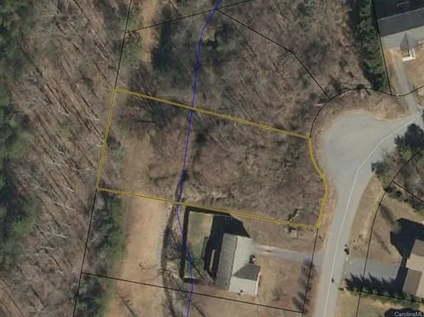 1250 39th Street Cir SW, Hickory, NC 28602