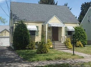 337 Alpine St, Bridgeport, CT 06610