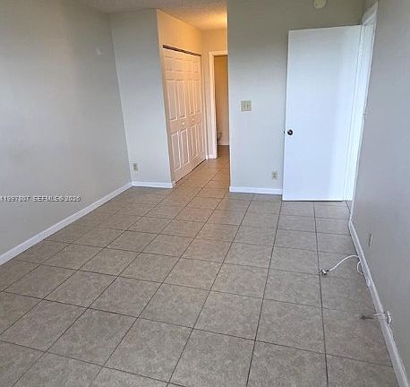 3rd image of 2701 Riverside Dr #516-R