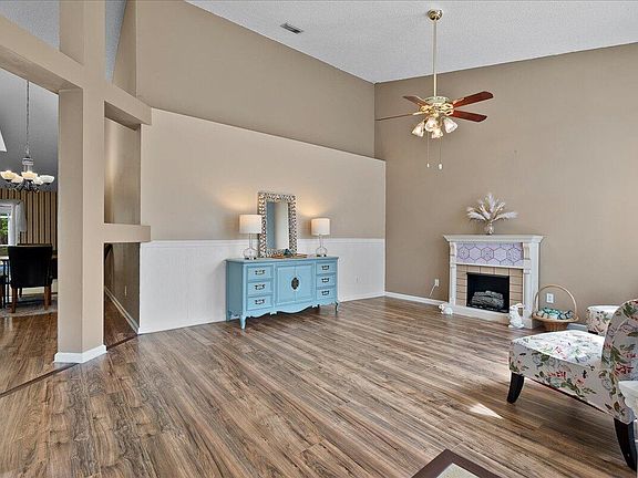 3rd image of 17721 62nd Road N