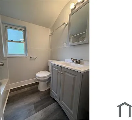 105 Locust St — Photo 8