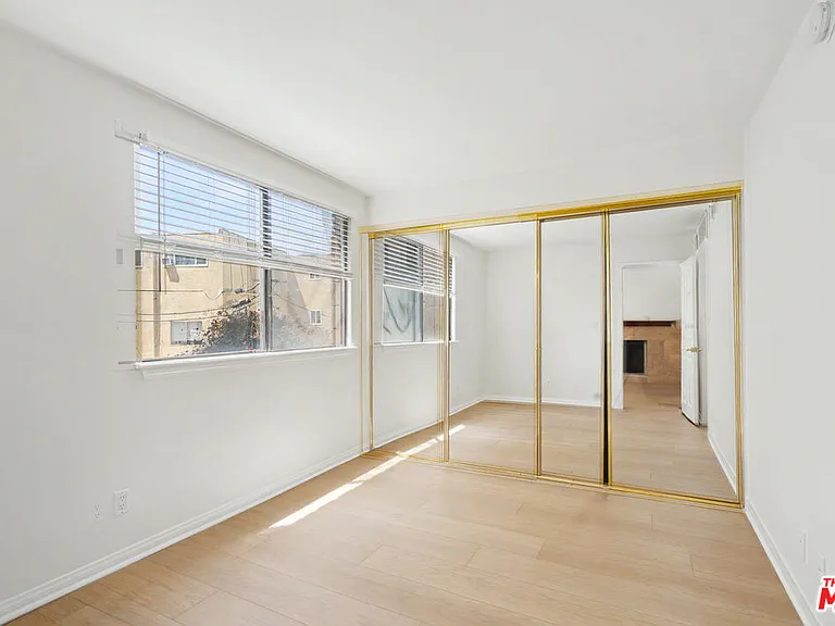 10966 Rochester Ave #1D — Photo 24