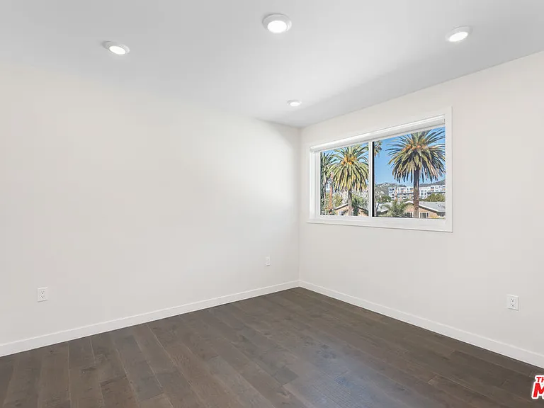 849 N Alta Vista Blvd #1 — Photo 16