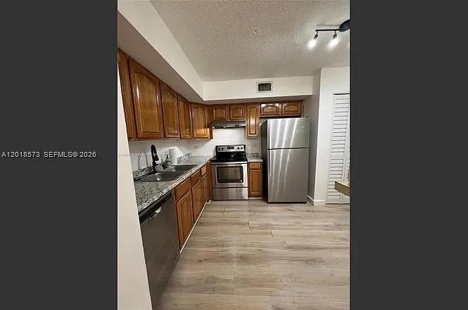 Building Photo - 3700 N 56th Ave #1012