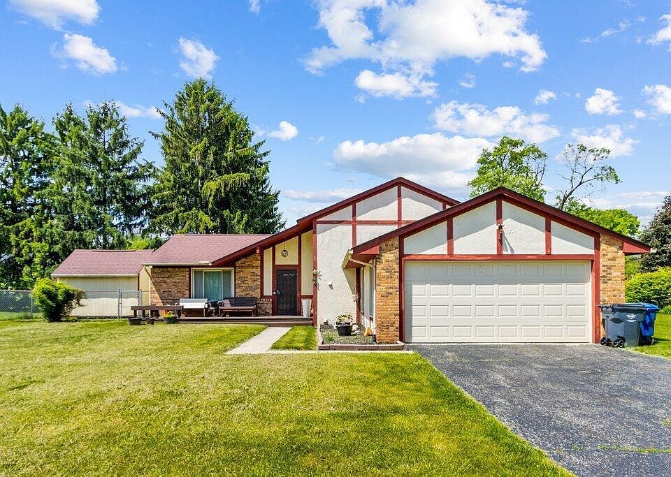 1st image of 463 Rosehill Rd