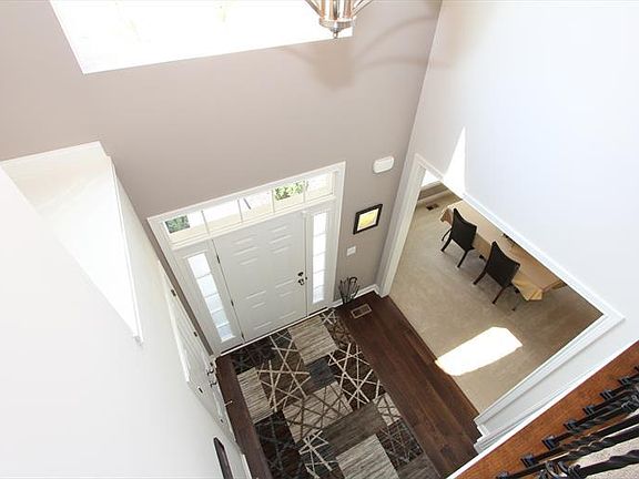 4th image of 5202 Chestnut Woods Ct
