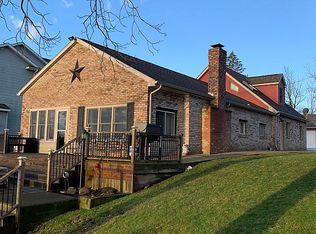 6801 Morse Dr, Olivet, MI 49076