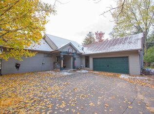 2732 Sunset Blvd, Stevens Point, WI 54481