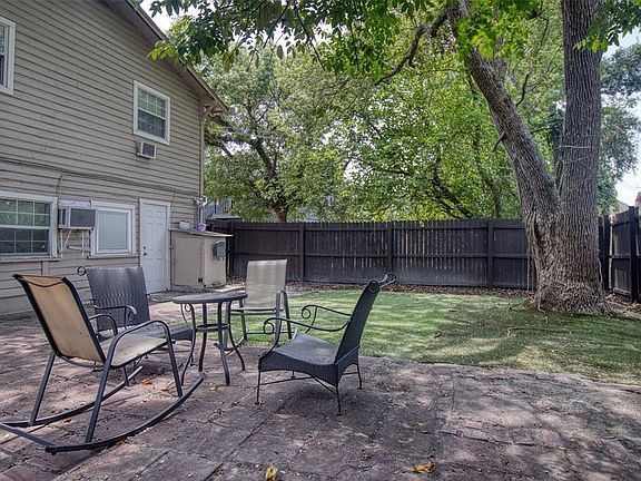 4th image of 206 E IDA STREET