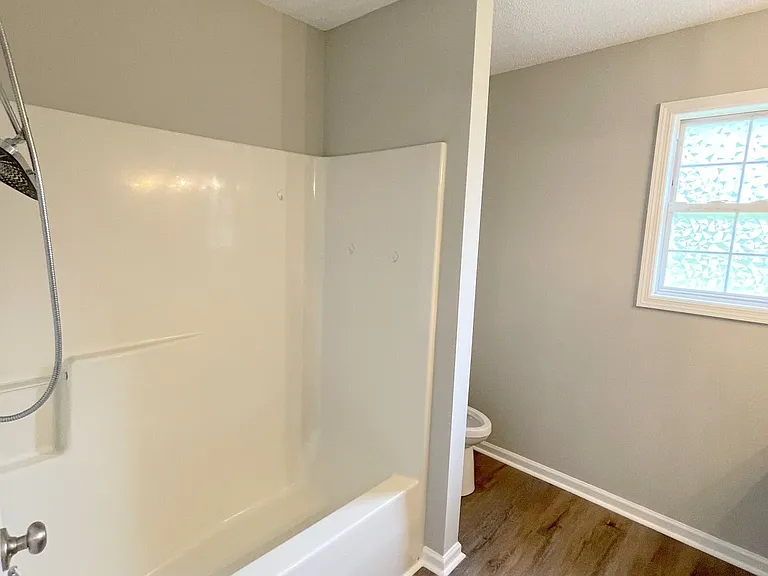 100 Brook Glen Dr — Photo 19