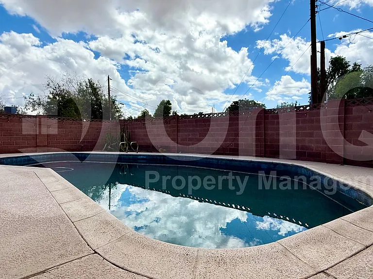 1275 E Loma Vista Dr — Photo 25