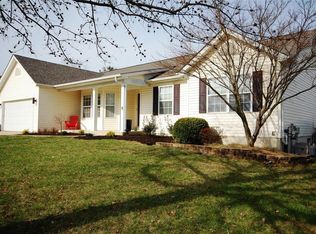 1345 Governors Run Ct, O'Fallon, MO 63366