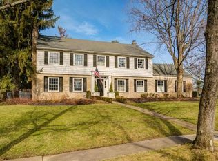 2480 Sandover Rd, Columbus, OH 43220