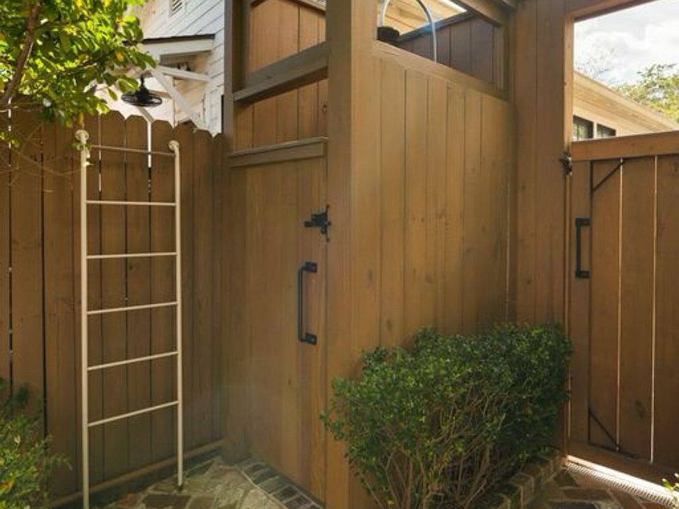 Outdoor shower