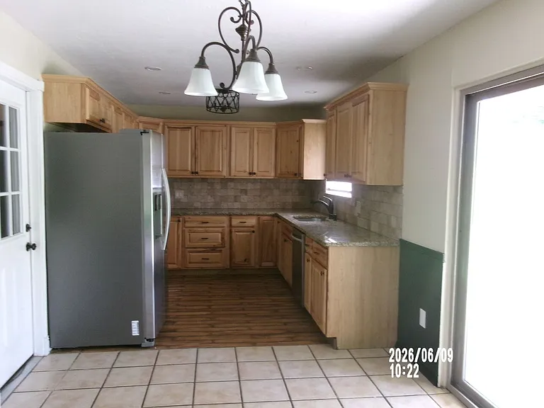 2205 NW 50th St — Photo 34