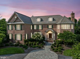 1 Dovecote Ln, Malvern, PA 19355