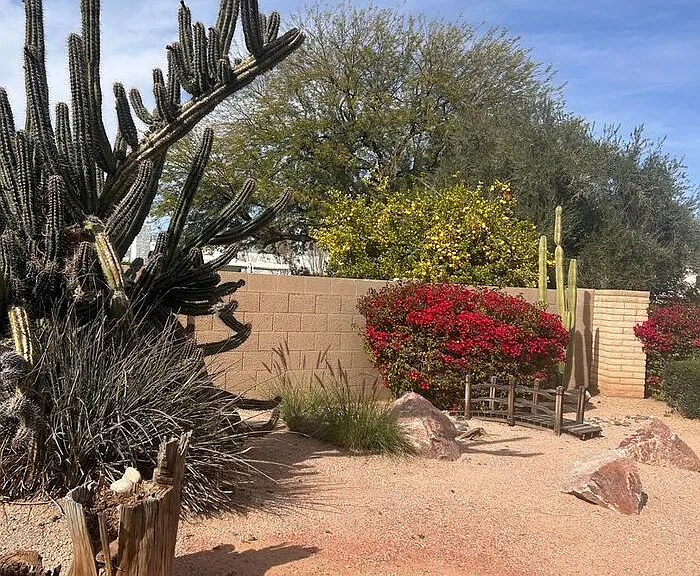 1136 E Villa Rita Dr — Photo 17