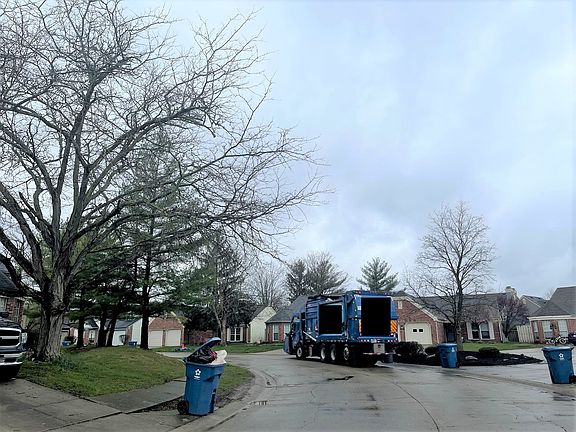 4th image of 9419 Discovery Dr W