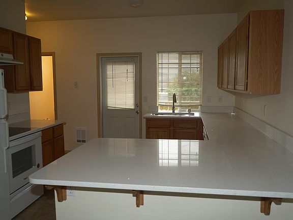 4th image of 3110 S 43rd St APT C