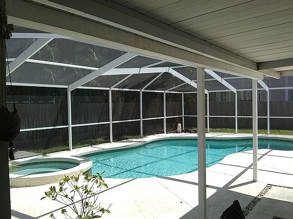 4th image of 423 Blanca Ave