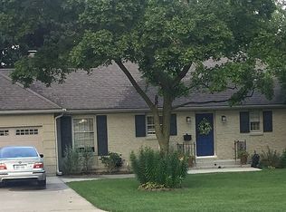 8507 Ward Pkwy, Kansas City, MO 64114
