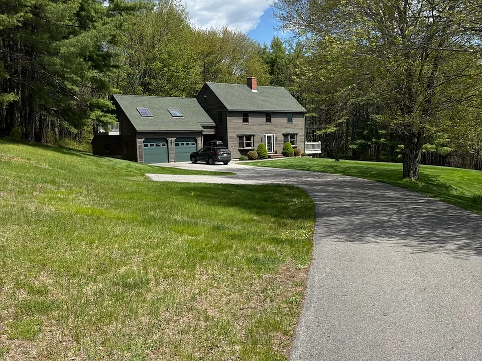 39 Dolloff Rd