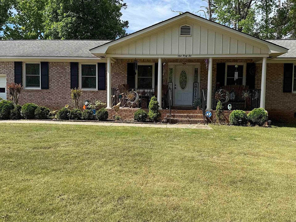 1st image of 142 Chillingham Rd