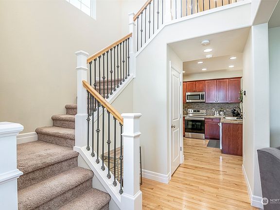 5th image of 6039 Pennsylvania Street SE