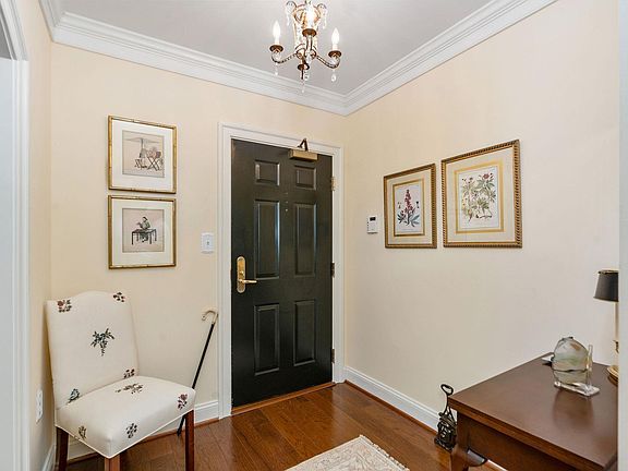 2nd image of 500 Crestwood Dr Unit 2604