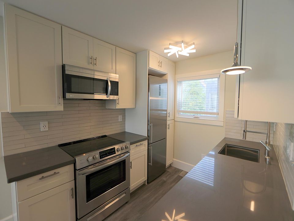 1st image of 268 2nd Ave APT 5
