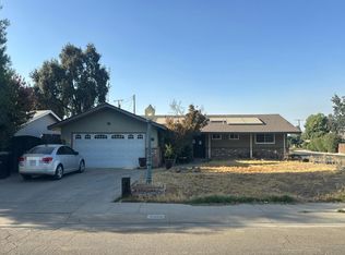 3300 W Howard Ave, Visalia, CA 93277