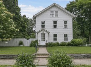 32 Essex St, Deep River, CT 06417