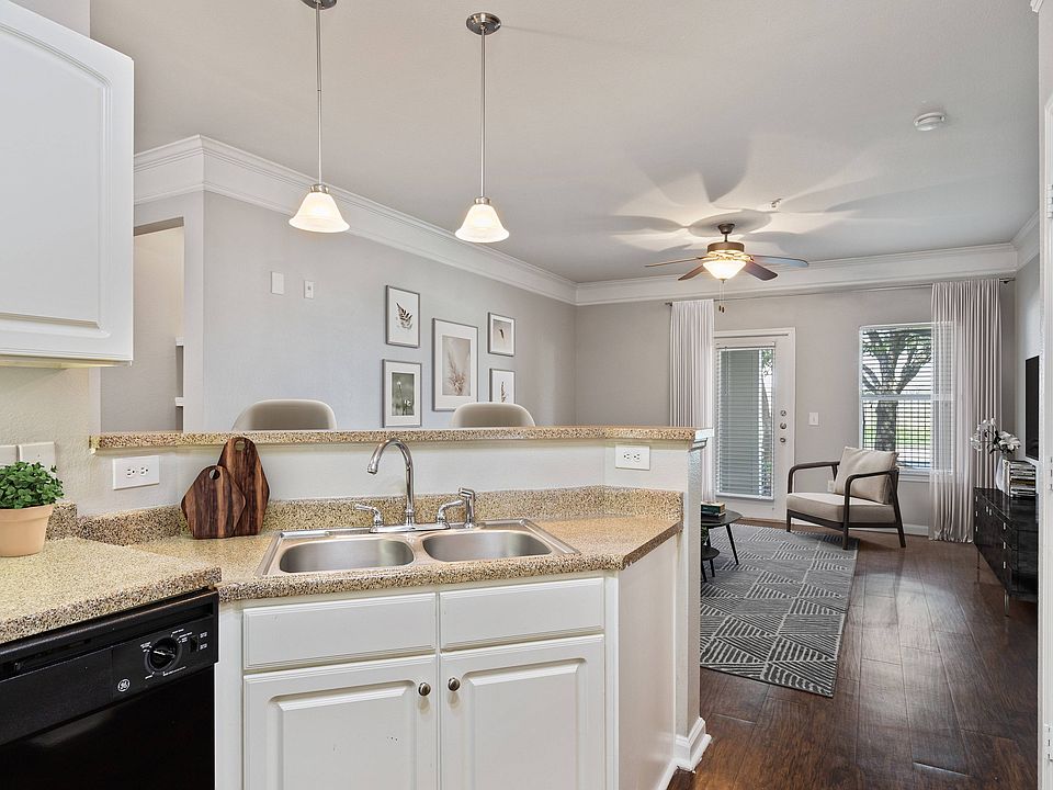 Full Kitchen View