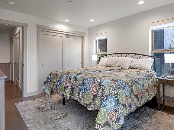 3rd image of 680 Otter Way