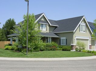 2270 E Ashbrook Dr, Eagle, ID 83616