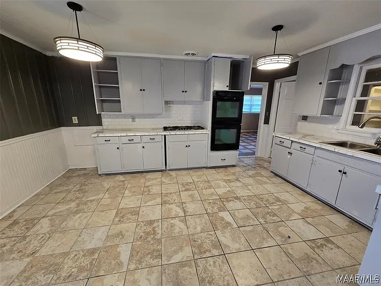 2786 Crestview Ave — Photo 3