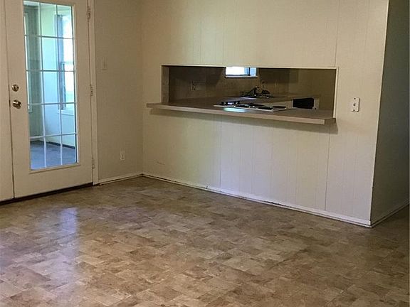 5th image of 611 E Jacinto St