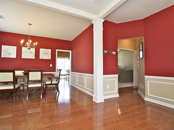 2nd image of 803 Plaintain Dr