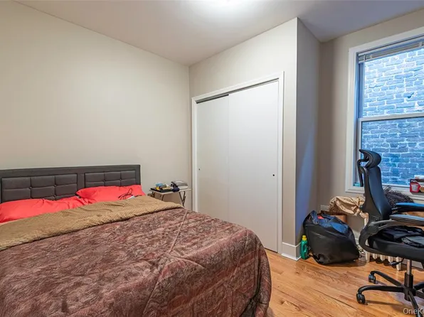 2916 Heath Avenue image 12 of 35