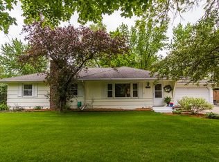 11534 Xavis St NW, Coon Rapids, MN 55433