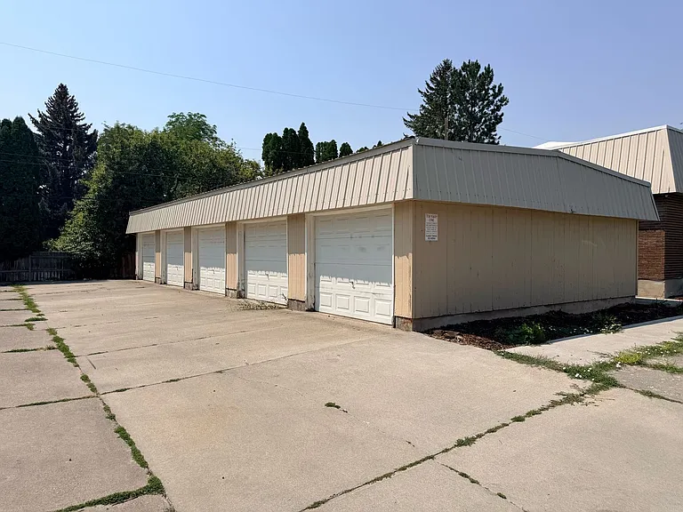 1110 Garfield St — Photo 10