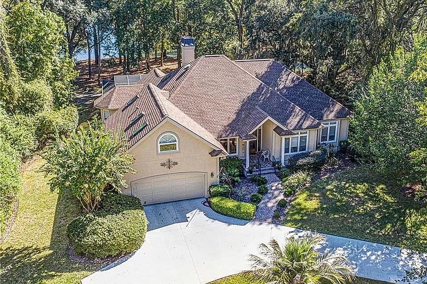 Home front with lagoon in back