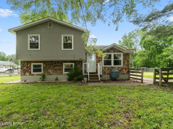 3802 Breckenridge Ln, Louisville, KY 40218