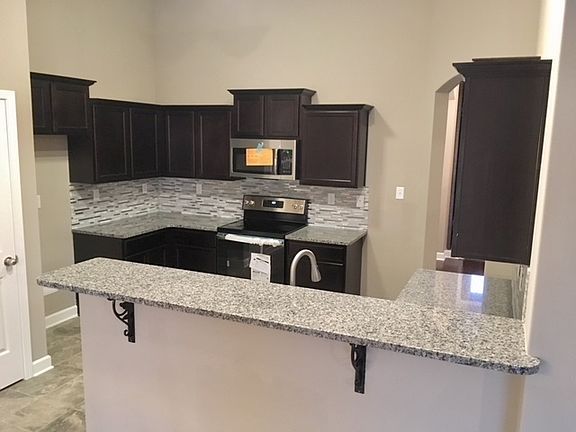 3rd image of 4035 Shinault Cv